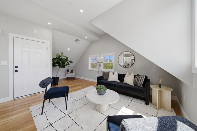 174 Walnut Street 3, Somerville, MA 02145