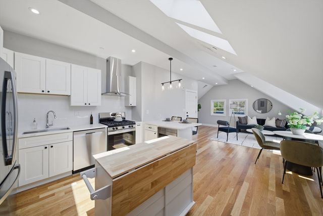 174 Walnut Street 3, Somerville, MA 02145