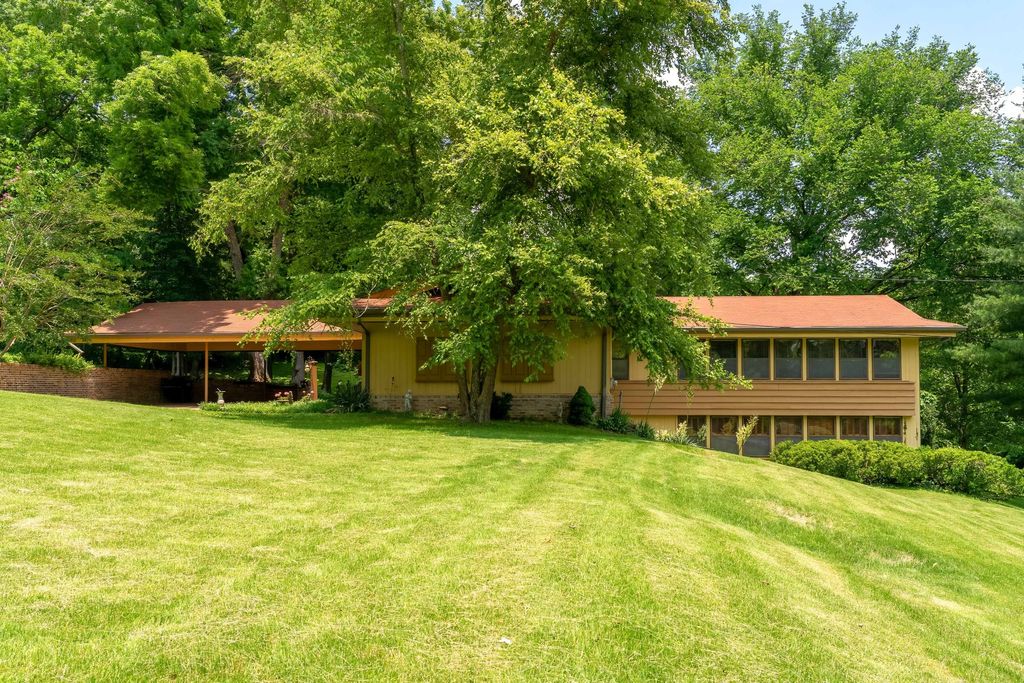 706 Washington Ave, Mount Pleasant, TN 38474