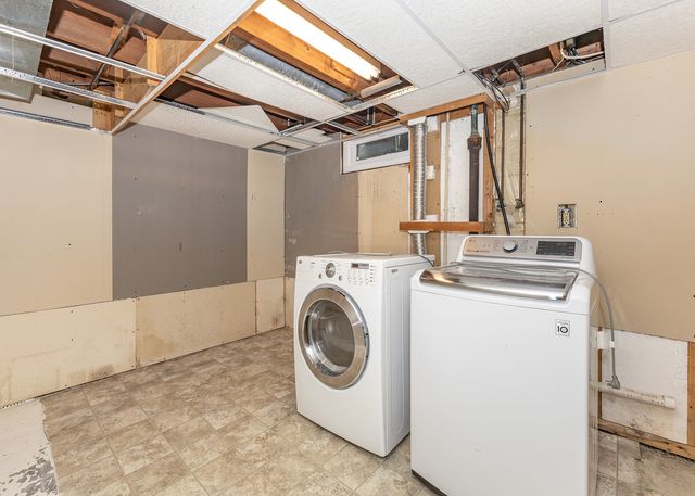 1109 14th Avenue, Orion, IL 61273