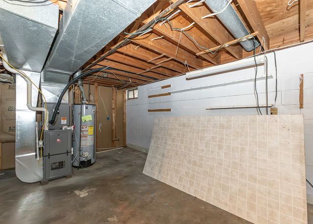 1109 14th Avenue, Orion, IL 61273