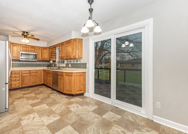 1109 14th Avenue, Orion, IL 61273