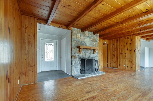 209 E Park Circle, Dickson, TN 37055