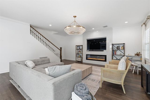 2510 W CARMEN STREET, Tampa, FL 33609