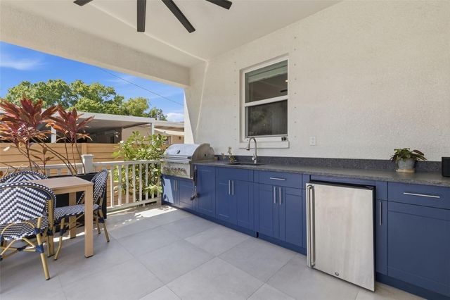 2510 W CARMEN STREET, Tampa, FL 33609