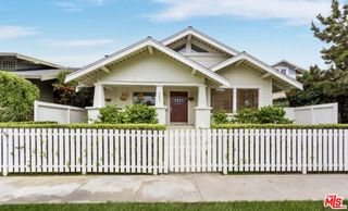 652 Woodlawn Avenue, Venice, CA 90291