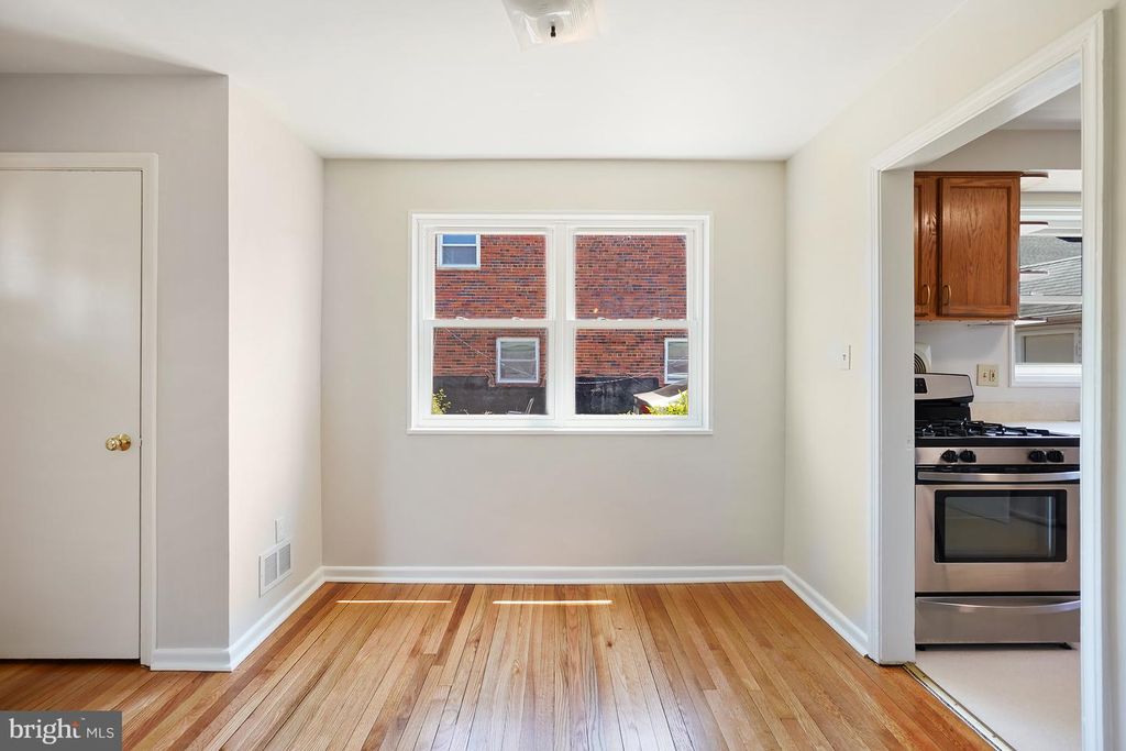 Image 16 of property listing at 1615 PARHAM PL, Silver Spring, MD 20903