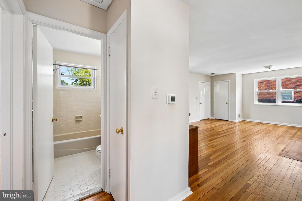 Image 22 of property listing at 1615 PARHAM PL, Silver Spring, MD 20903