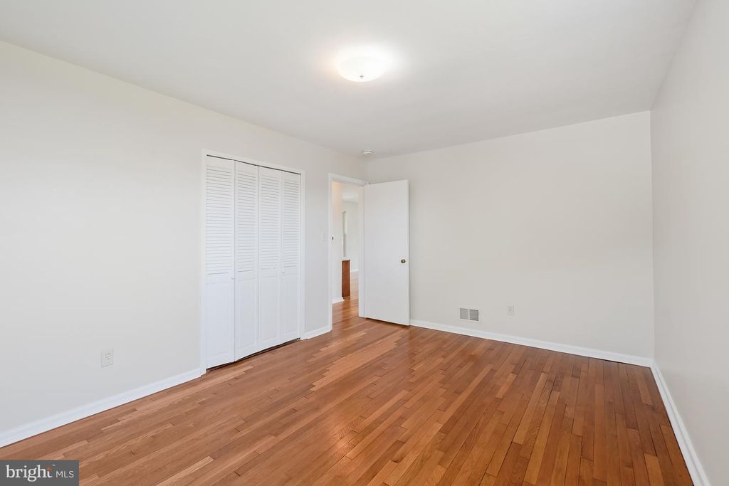 Image 27 of property listing at 1615 PARHAM PL, Silver Spring, MD 20903