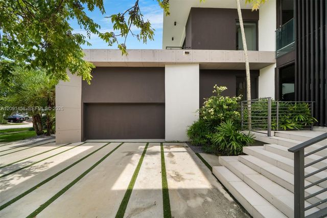 770 S Shore Drive, Miami Beach, FL 33141