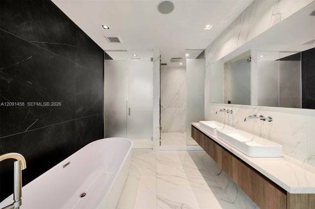 770 S Shore Drive, Miami Beach, FL 33141