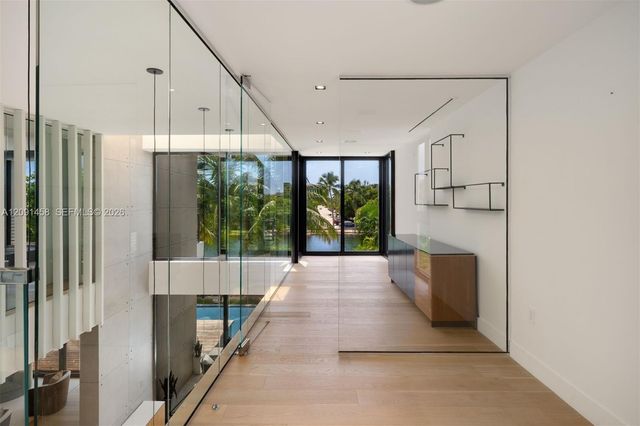770 S Shore Drive, Miami Beach, FL 33141