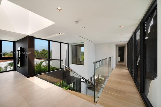 770 S Shore Drive, Miami Beach, FL 33141