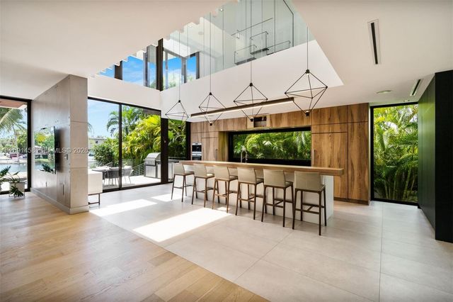 770 S Shore Drive, Miami Beach, FL 33141