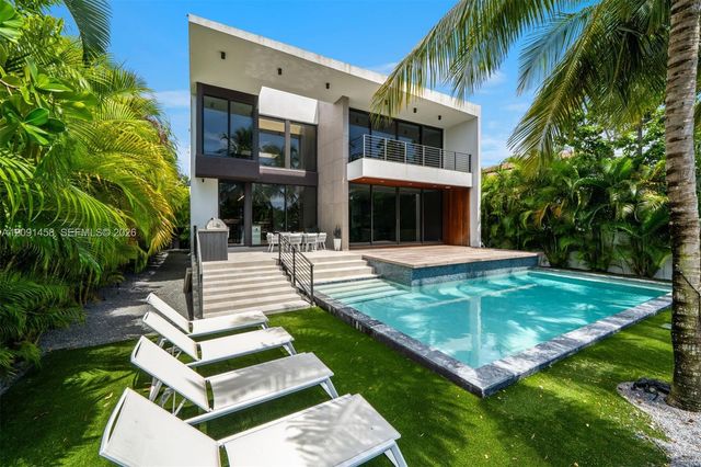 770 S Shore Drive, Miami Beach, FL 33141