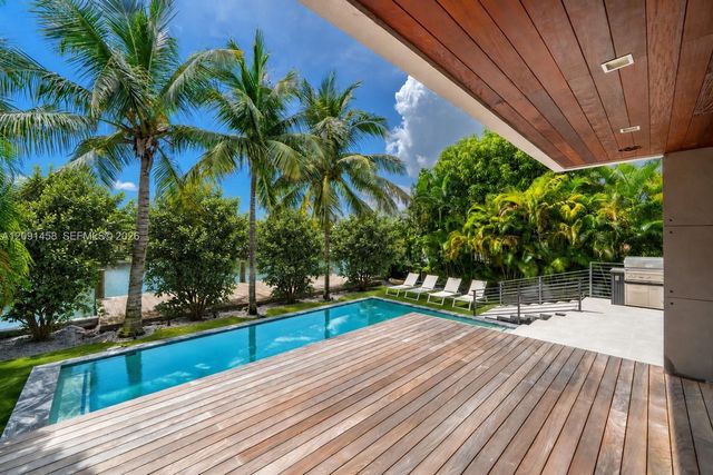 770 S Shore Drive, Miami Beach, FL 33141