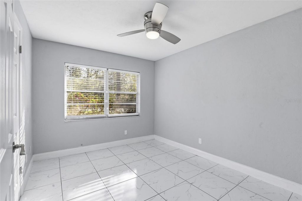 Image 16 of property listing at 11908 NW 164TH TERRACE, Alachua, FL 32615