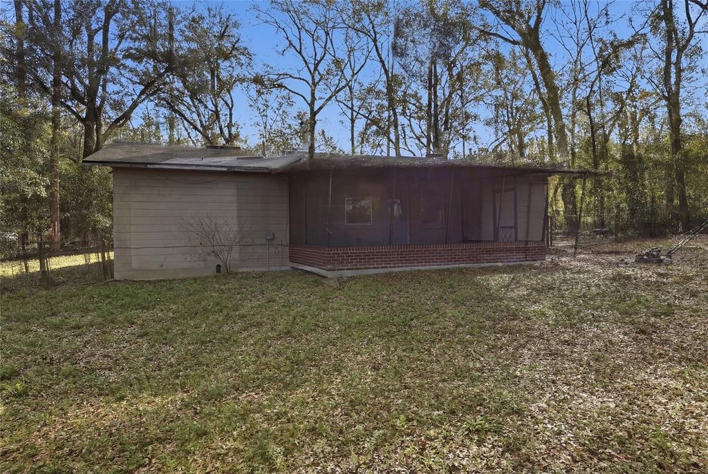 Image 23 of property listing at 11908 NW 164TH TERRACE, Alachua, FL 32615