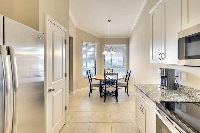 13608 MESSINA LOOP 202, Bradenton, FL 34211