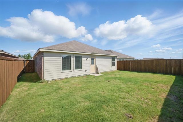 1326 Eldridge Pond Street, Forney, TX 75126