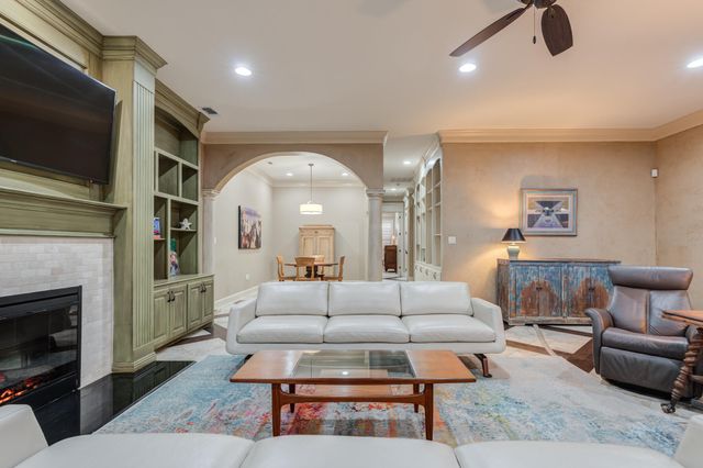 9 Tuscan Villas Circle, Lubbock, TX 79423