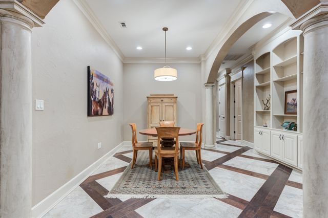 9 Tuscan Villas Circle, Lubbock, TX 79423