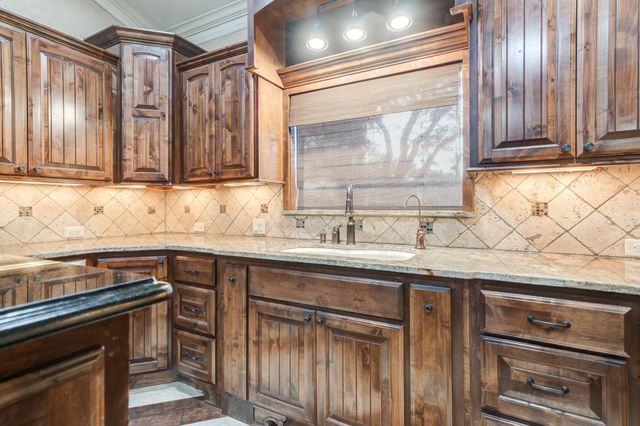 9 Tuscan Villas Circle, Lubbock, TX 79423