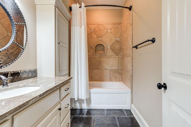 9 Tuscan Villas Circle, Lubbock, TX 79423