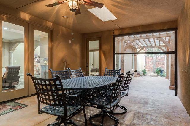 9 Tuscan Villas Circle, Lubbock, TX 79423