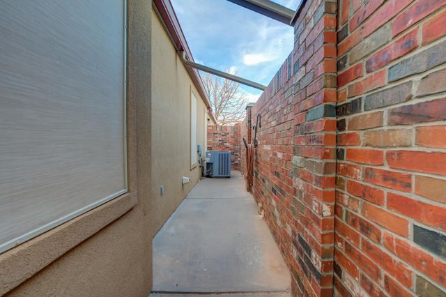 9 Tuscan Villas Circle, Lubbock, TX 79423