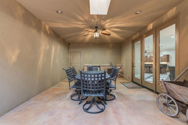 9 Tuscan Villas Circle, Lubbock, TX 79423