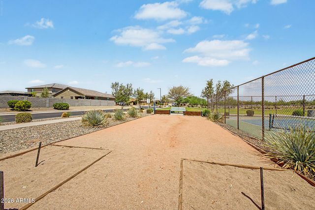 17805 W Daley Lane, Surprise, AZ 85387