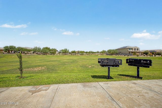17805 W Daley Lane, Surprise, AZ 85387
