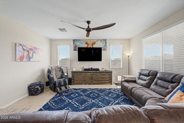 17805 W Daley Lane, Surprise, AZ 85387
