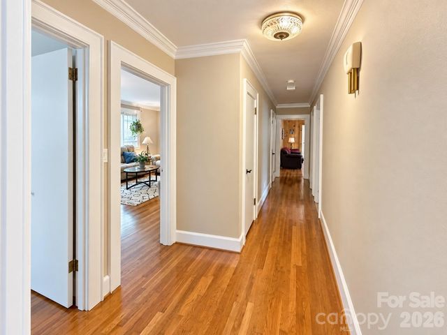 609 1st Avenue N, Conover, NC 28613