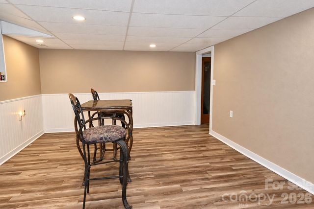 609 1st Avenue N, Conover, NC 28613