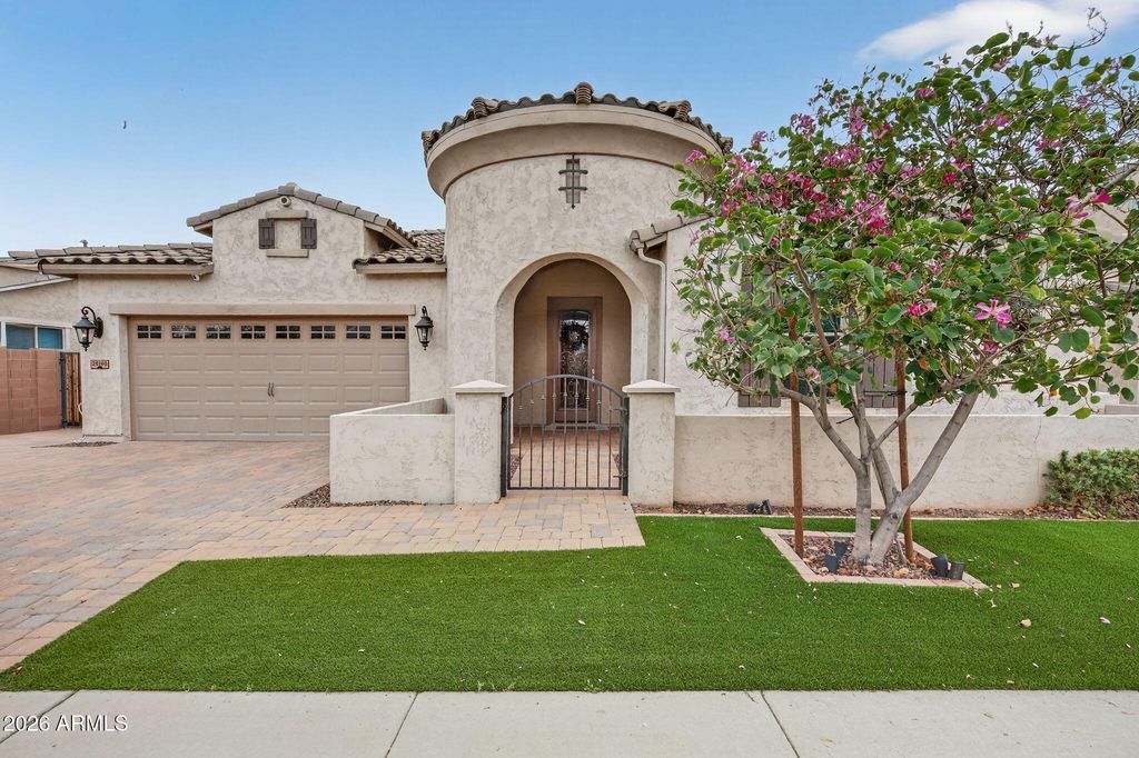 20160 E DOMINGO Road, Queen Creek, AZ 85142