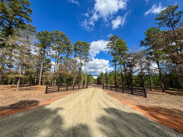 T-1 Fm 247, Huntsville, TX 77340