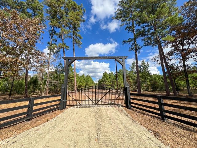 T-1 Fm 247, Huntsville, TX 77340