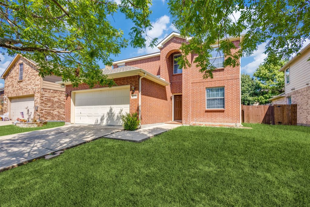 2033 Meadow View Drive, Princeton, TX 75407