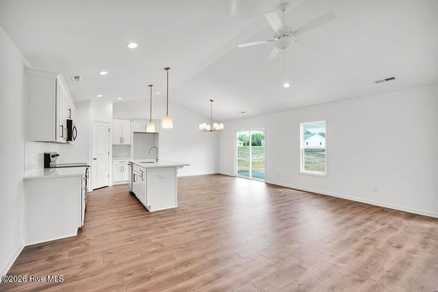 307 Riva Ridge, Burgaw, NC 28425