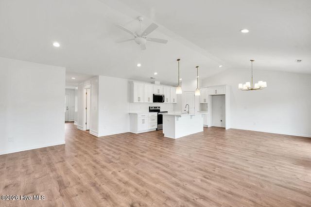 307 Riva Ridge, Burgaw, NC 28425