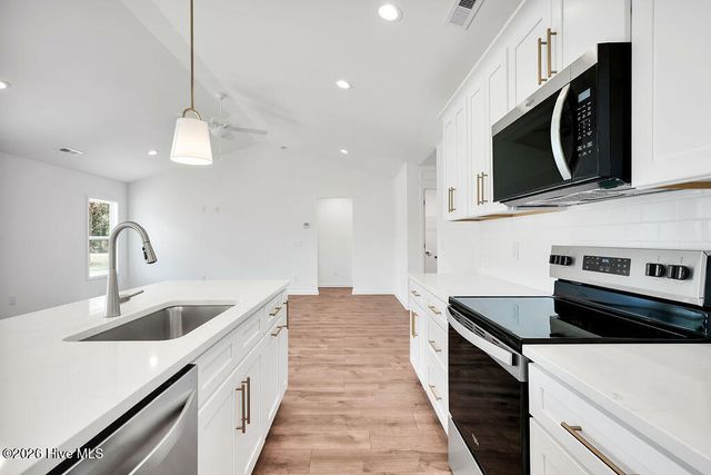 307 Riva Ridge, Burgaw, NC 28425