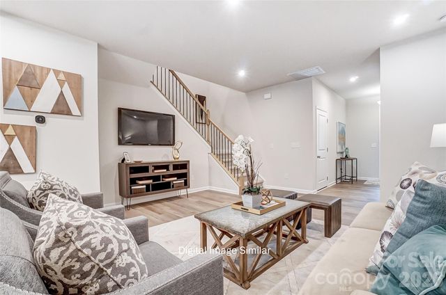 7516 Hodges Meadow Lane, Charlotte, NC 28213