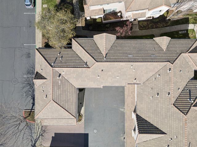 1009 Esplanade Cir, Folsom, CA 95630