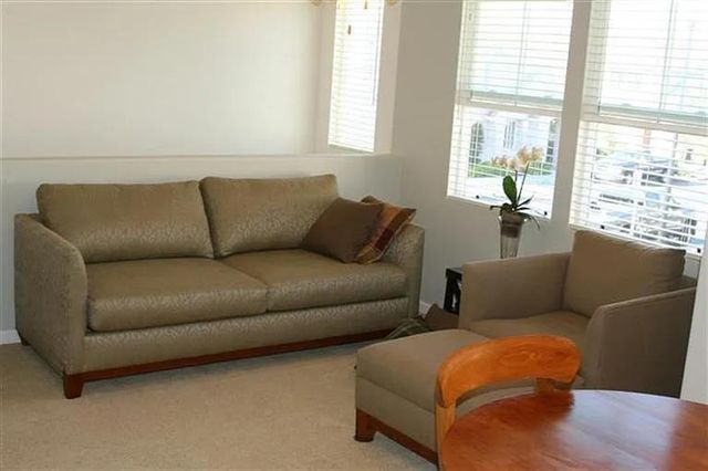 1009 Esplanade Cir, Folsom, CA 95630