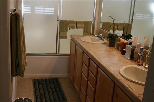 1009 Esplanade Cir, Folsom, CA 95630