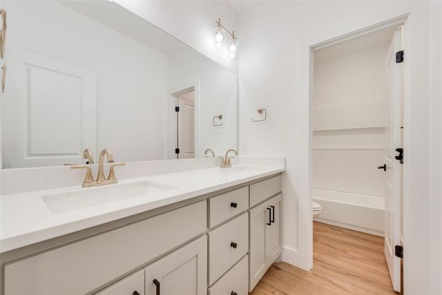 1807 Franklin Avenue, Bonham, TX 75418