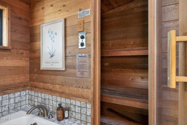 1162 Kingston Lane, Ventura, CA 93001