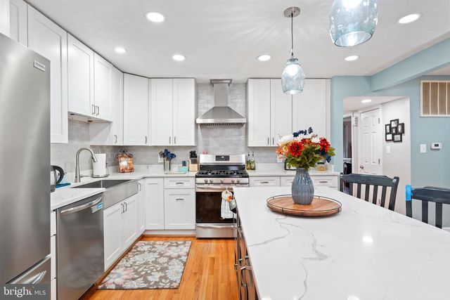 10012 ELLIS RD, Manassas, VA 20111